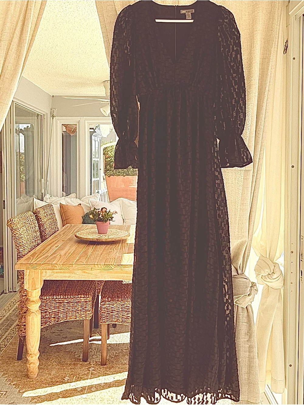 Black Lace Textured Long Sleeve Maxi Dress